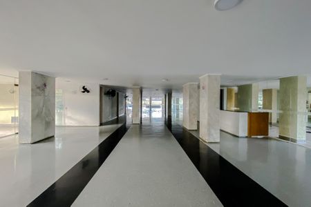 Apartamento para alugar com 68m², 2 quartos e sem vagaÁrea comum