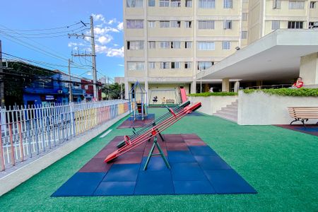Apartamento para alugar com 68m², 2 quartos e sem vagaÁrea comum - Playground
