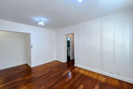 Apartamento para alugar com 68m², 2 quartos e sem vagaSala