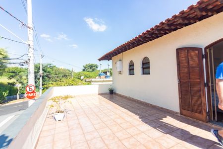 Casa à venda com 300m², 3 quartos e 7 vagasSacada