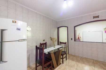 Casa à venda com 300m², 3 quartos e 7 vagasCozinha 