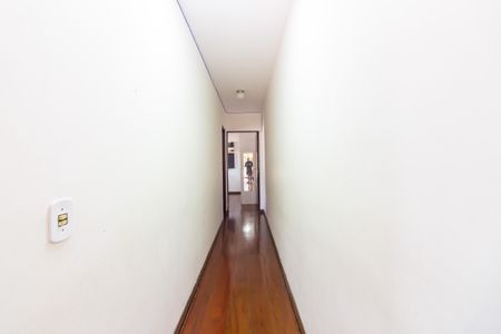 Casa à venda com 300m², 3 quartos e 7 vagasCorredor