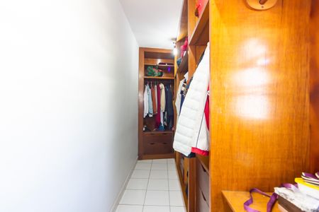 Casa à venda com 300m², 3 quartos e 7 vagasCloset