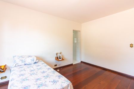 Casa à venda com 300m², 3 quartos e 7 vagasSuíte 1