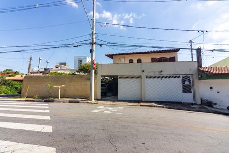 Casa à venda com 300m², 3 quartos e 7 vagasFachada