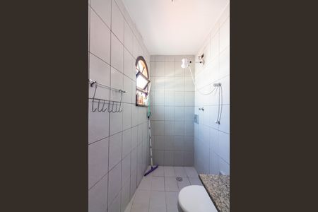 Casa à venda com 300m², 3 quartos e 7 vagasBanheiro da Suíte 3