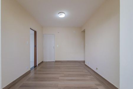 Apartamento para alugar com 90m², 2 quartos e 2 vagasSala
