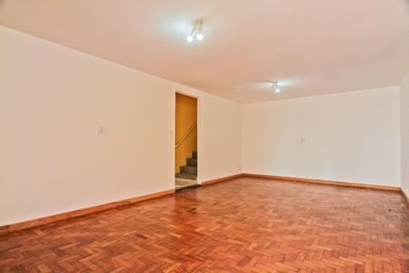 Casa para alugar com 580m², 3 quartos e 3 vagasSala