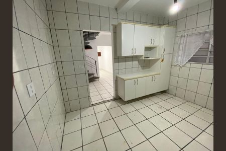Casa à venda com 120m², 2 quartos e 2 vagas