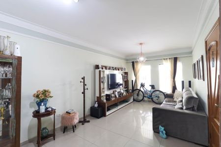 Casa para alugar com 210m², 3 quartos e 2 vagas