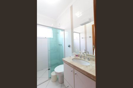 Casa para alugar com 210m², 3 quartos e 2 vagas