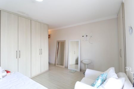 Casa para alugar com 210m², 3 quartos e 2 vagas
