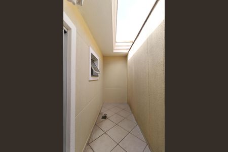 Casa para alugar com 3 quartos, 210m² em Vila Nivi, São Paulo