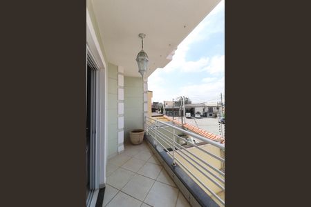 Casa para alugar com 210m², 3 quartos e 2 vagas