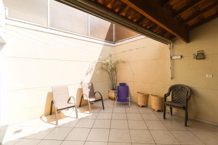 Casa para alugar com 210m², 3 quartos e 2 vagas