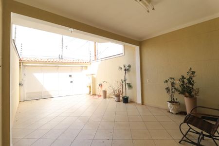 Casa para alugar com 210m², 3 quartos e 2 vagas