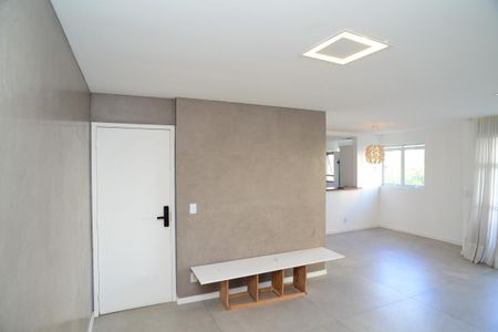 Sala de apartamento para alugar com 2 quartos, 90m² em Barra da Tijuca, Rio de Janeiro