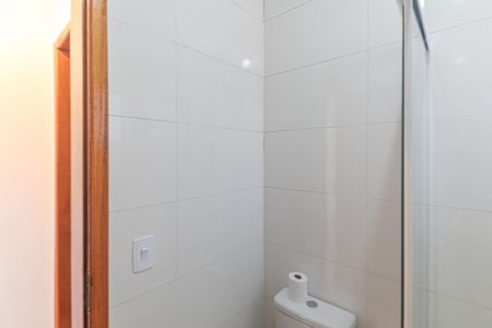 Banheiro de apartamento para alugar com 1 quarto, 43m² em Vila Constança, São Paulo