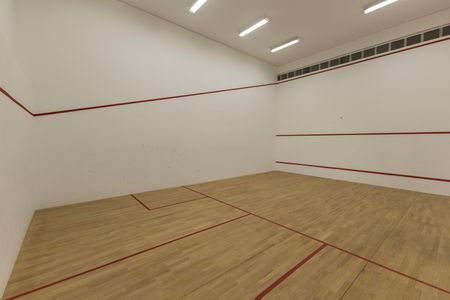 Apartamento à venda com 84m², 2 quartos e 2 vagasÁrea comum - Quadra de Squash