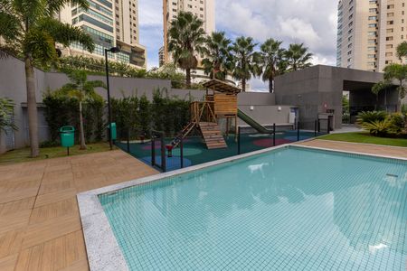 Apartamento à venda com 84m², 2 quartos e 2 vagasÁrea comum - Playground