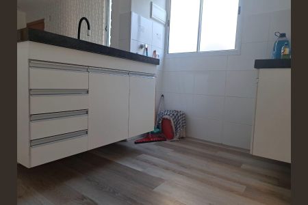 Cozinha de apartamento para alugar com 2 quartos, 45m² em Jardim Santa Ines III, São José dos Campos