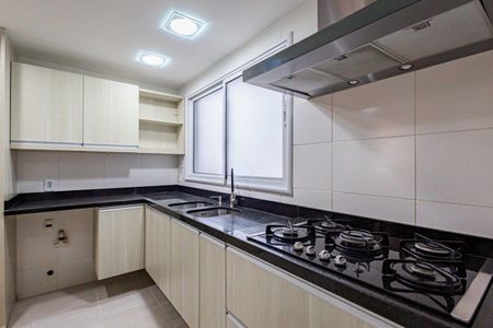 Cozinha de apartamento para alugar com 3 quartos, 148m² em Jardim Europa, Porto Alegre