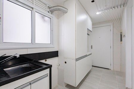 Área de serviço de apartamento para alugar com 3 quartos, 148m² em Jardim Europa, Porto Alegre