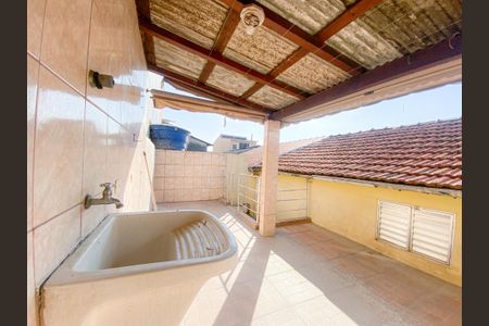 Casa para alugar com 78m², 2 quartos e sem vagaÁrea de Serviço