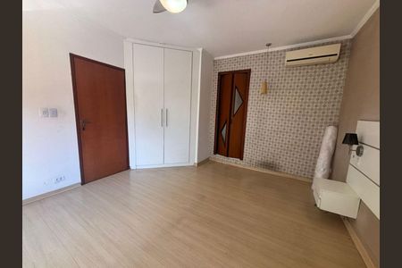 Casa à venda com 2 quartos, 130m² em Vila Bertioga, São Paulo