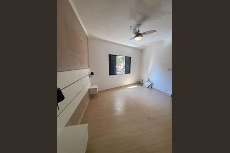 Casa à venda com 2 quartos, 130m² em Vila Bertioga, São Paulo