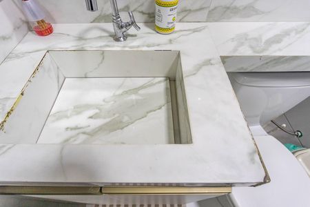 Apartamento à venda com 42m², 2 quartos e 1 vaga Apartamento à venda com 42m², 2 quartos e 1 vagaBanheiro