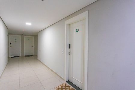 Apartamento à venda com 42m², 2 quartos e 1 vaga Apartamento à venda com 42m², 2 quartos e 1 vagaEntrada