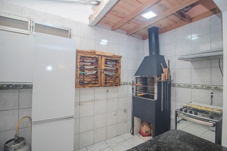 Casa de condomínio para alugar com 100m², 3 quartos e 1 vagaÁrea de Serviço/Churrasqueira