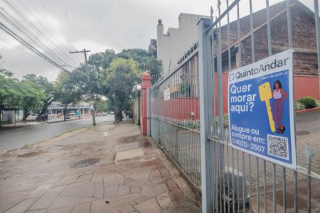 Casa de condomínio para alugar com 100m², 3 quartos e 1 vagafachada/Placa