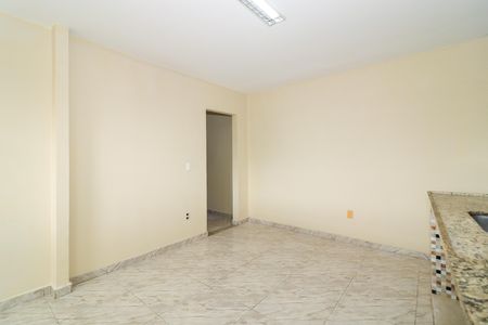 Casa para alugar com 119m², 2 quartos e 1 vaga Casa para alugar com 119m², 2 quartos e 1 vagaCozinha