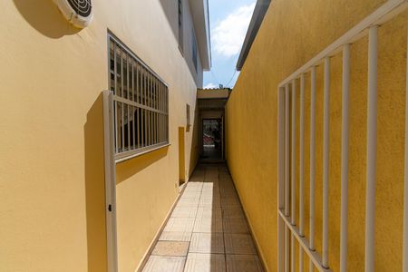 Casa à venda com 180m², 3 quartos e 3 vagasCorredor Externo
