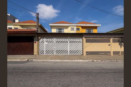 Casa à venda com 180m², 3 quartos e 3 vagasFachada