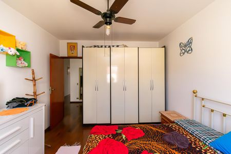Casa à venda com 180m², 3 quartos e 3 vagasSuíte