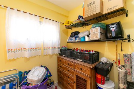 Casa à venda com 180m², 3 quartos e 3 vagasQuarto de serviço