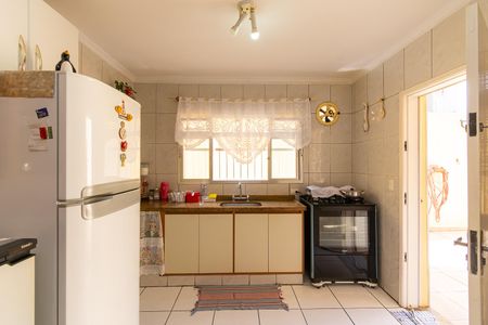 Casa à venda com 180m², 3 quartos e 3 vagasCozinha