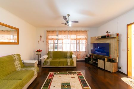 Casa à venda com 180m², 3 quartos e 3 vagasSala