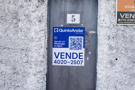 Casa à venda com 240m², 4 quartos e 4 vagasPlaquinha HBJM-595 instalada em 29-04-2026