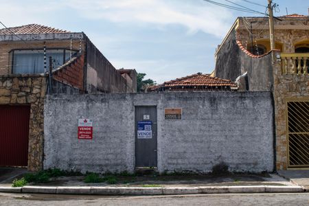 Casa à venda com 240m², 4 quartos e 4 vagasPlaquinha HBJM-595 instalada em 29-04-2026