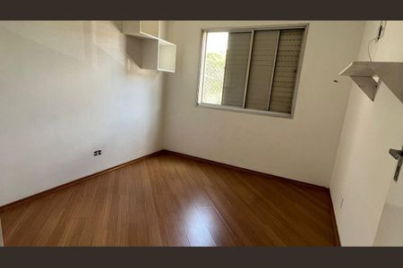 Apartamento à venda com 77m², 3 quartos e 1 vagaQuarto