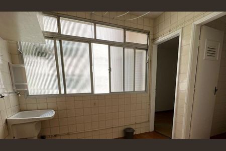 Apartamento à venda com 77m², 3 quartos e 1 vagaÁrea de Serviço