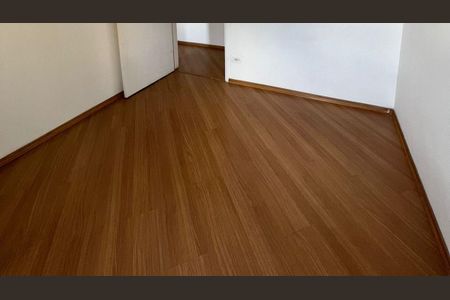 Apartamento à venda com 77m², 3 quartos e 1 vagaQuarto