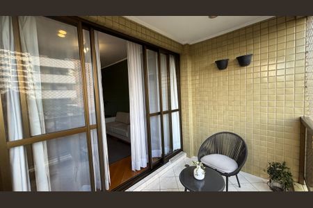 Apartamento para alugar com 98m², 3 quartos e 2 vagas Apartamento para alugar com 98m², 3 quartos e 2 vagasSala - Sala de Jantar Varanda