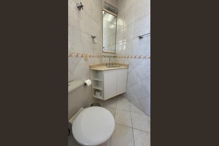 Apartamento para alugar com 98m², 3 quartos e 2 vagas Apartamento para alugar com 98m², 3 quartos e 2 vagasBanheiro da Suíte