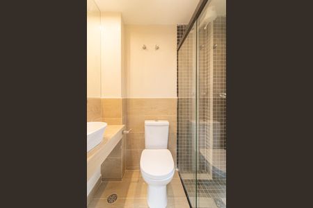 Apartamento à venda com 77m², 3 quartos e 1 vaga Apartamento à venda com 77m², 3 quartos e 1 vagaBanheiro da Suíte