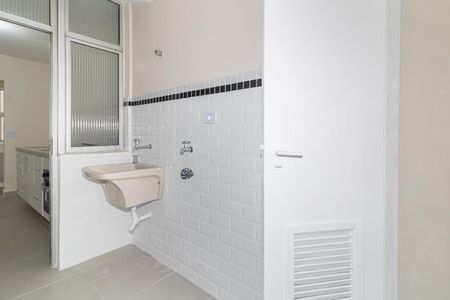 Apartamento à venda com 77m², 3 quartos e 1 vaga Apartamento à venda com 77m², 3 quartos e 1 vagaÁrea de Serviço